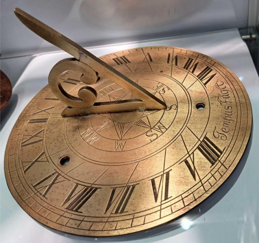 Museum & Art Swindon - Tours and Object Handling